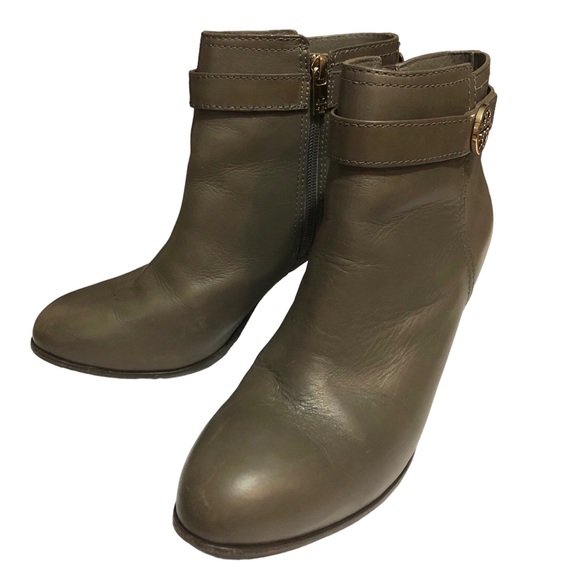 TORY BURCH Taupe Bristol Side Zip Heels Booties - Picture 12 of 12